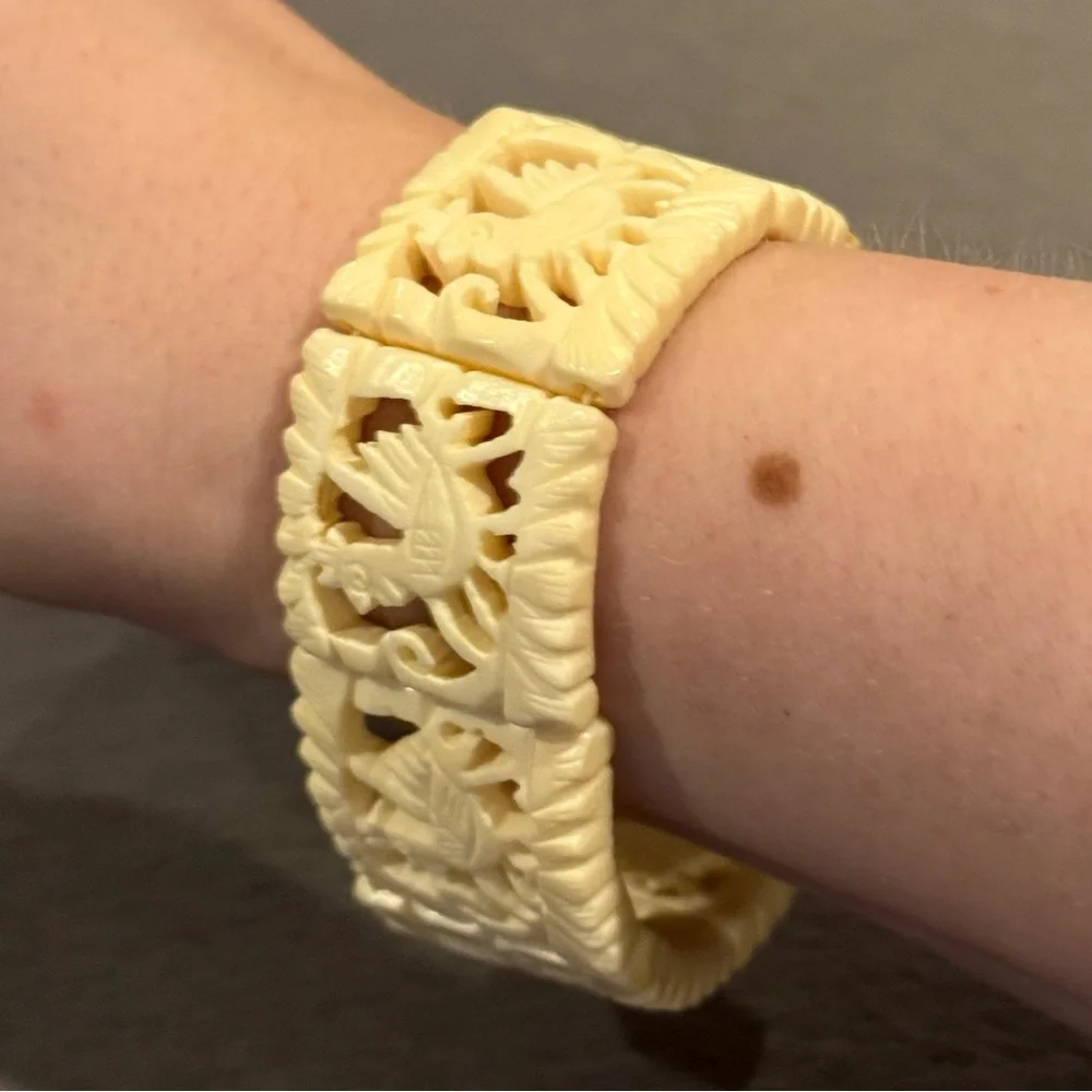 Vtg Carved Bone Rooster Bracelet - Picture 13 of 16